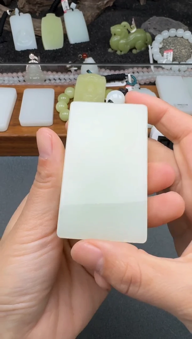 颈饰未镶嵌和田玉2