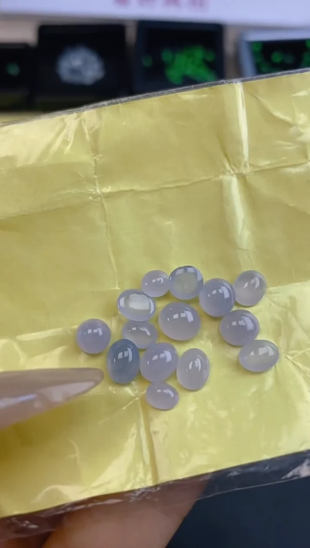 定制翡翠未镶嵌天然翡翠蛋面55