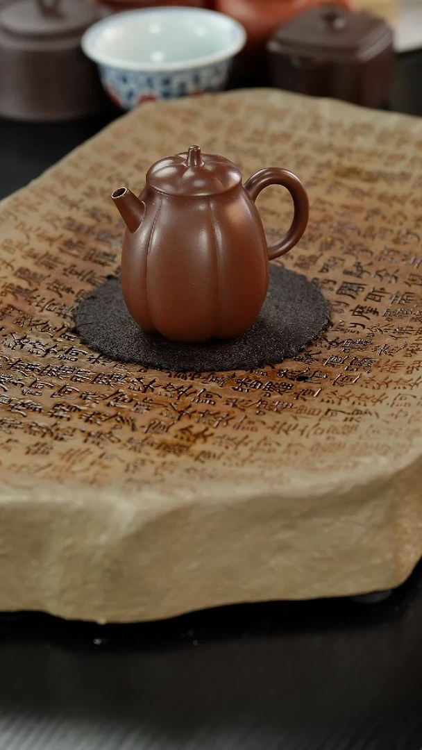 【闪购商品】紫砂茶壶筋纹小辣椒140cc