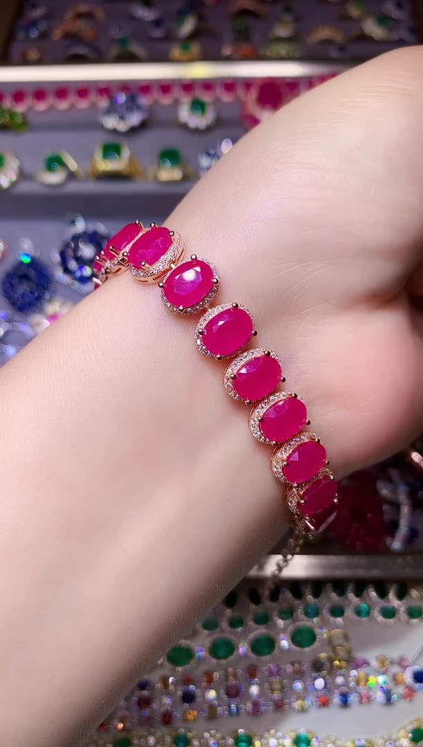 银S925镶嵌手链红宝石....