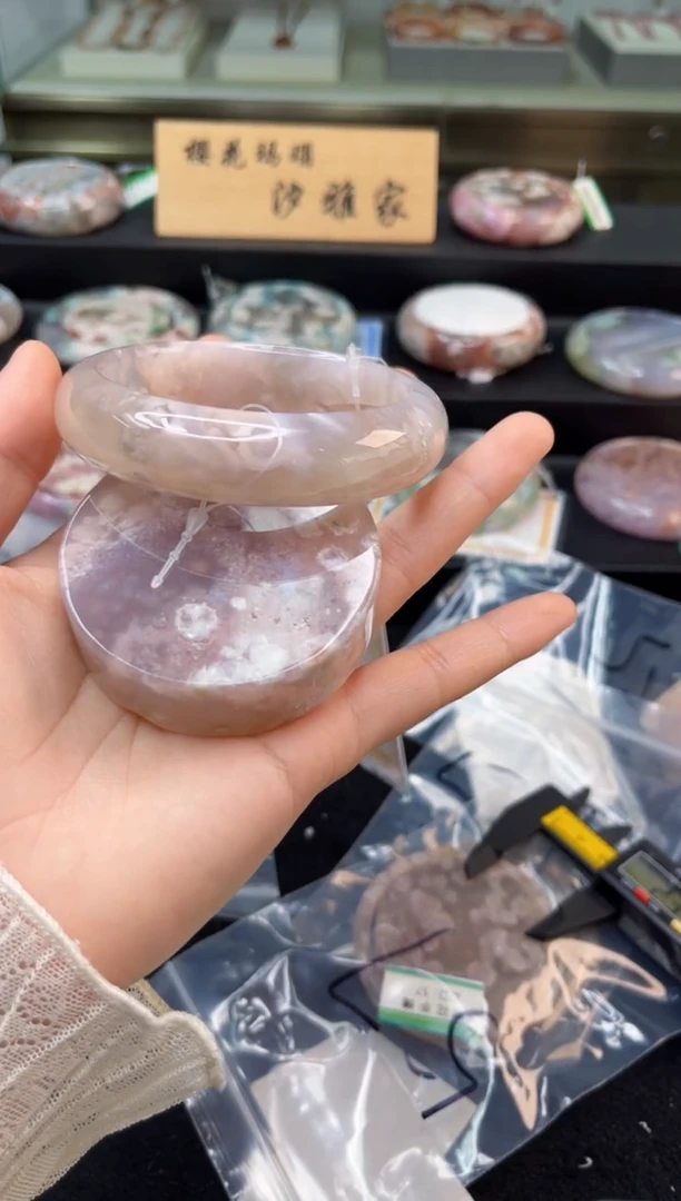 未镶嵌手镯石英质玉63圈口（赠品镯心）6229271
