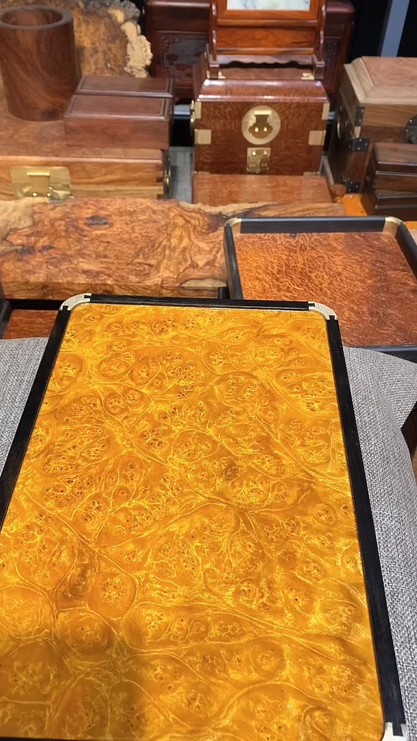 香樟木雨**晴黄金樟茶盘一个