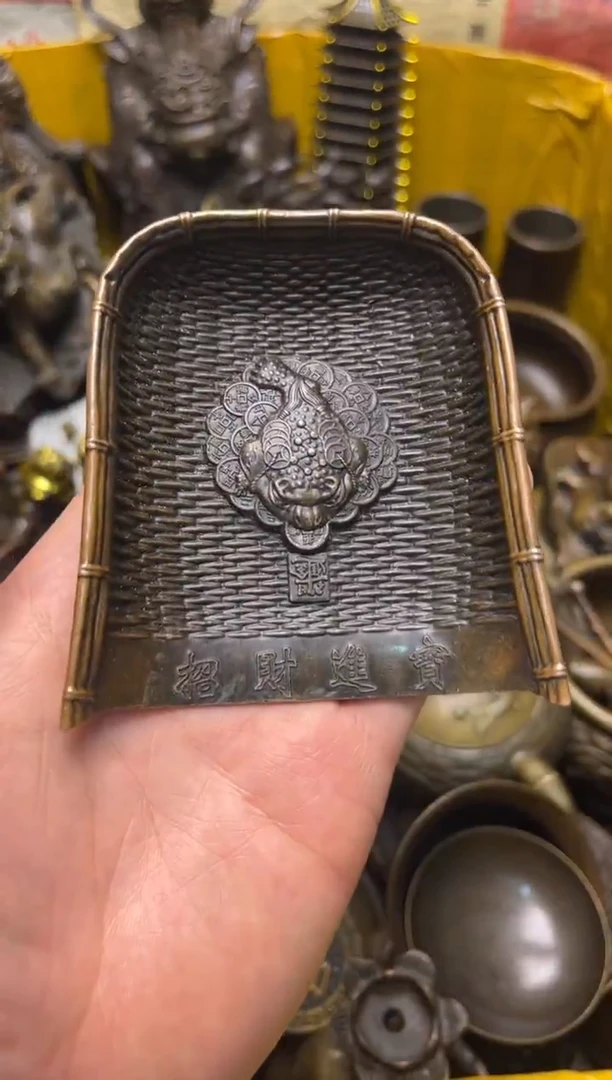 精美铜器，点击下单