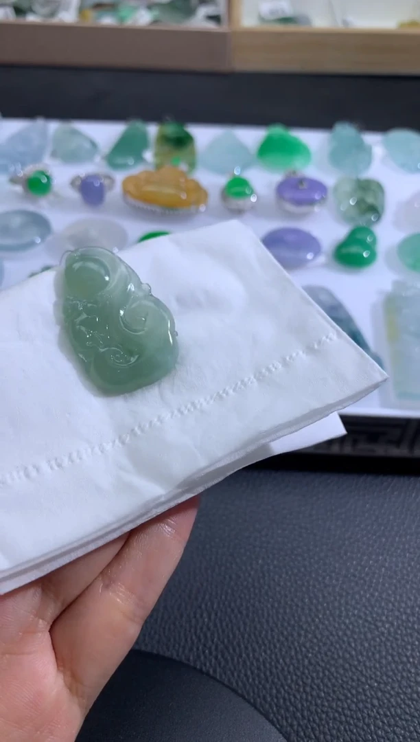 【闪购商品】定制翡翠未镶嵌翡翠