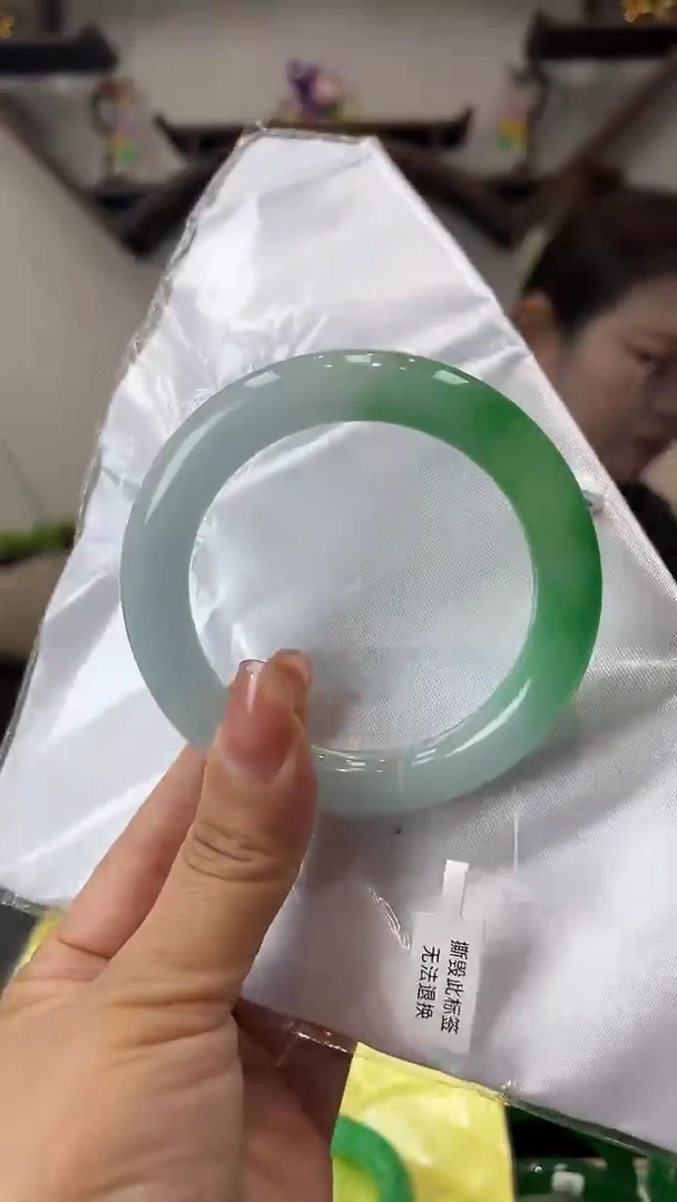 【闪购商品】砖雕a26 圈口59.6 独货手镯