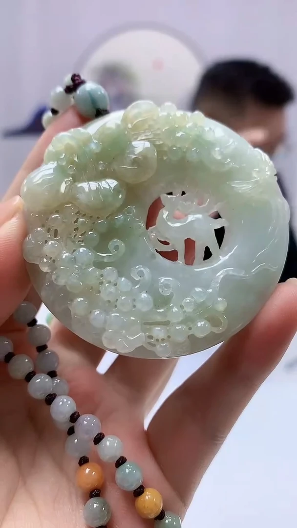 【闪购商品】定制翡翠未镶嵌5152ms-毛货挂件70