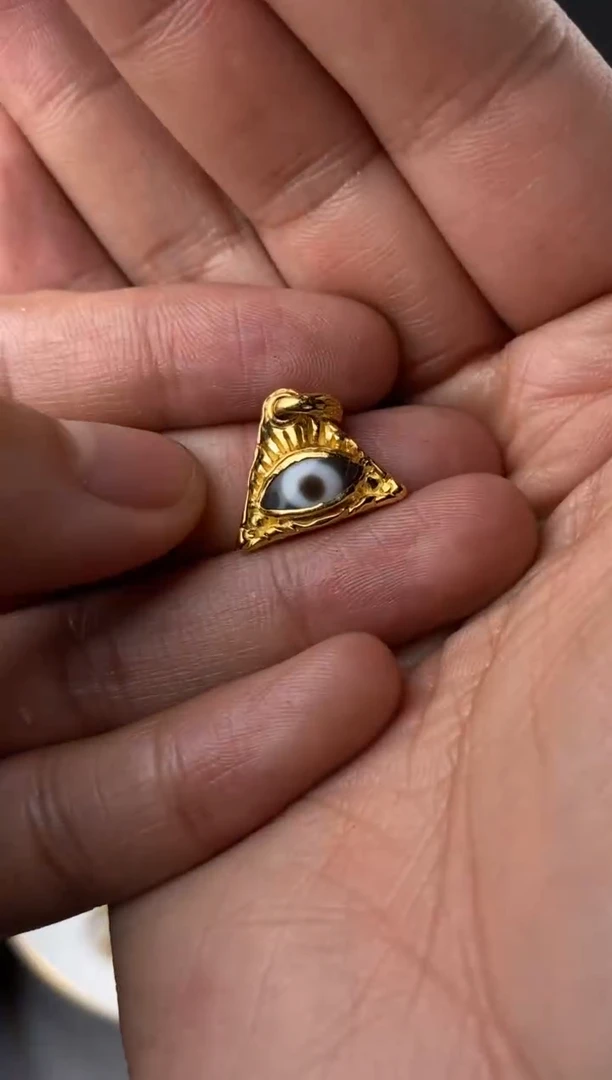 【闪购商品】玛瑙/玉髓吊坠18K金镶嵌吊坠