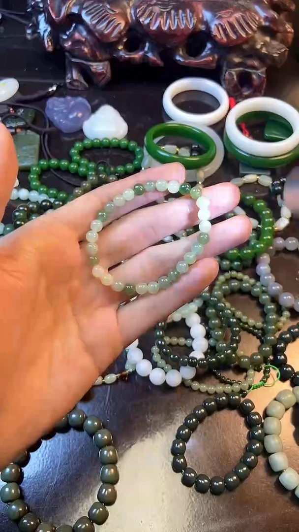 手串未镶嵌和田玉主播推荐！！主播推荐！！