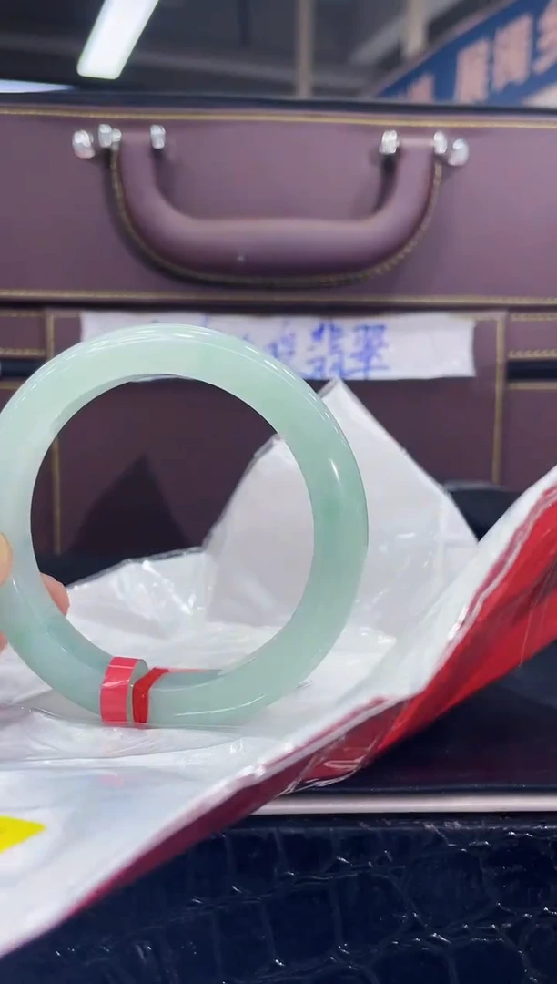 未镶嵌手镯翡翠6