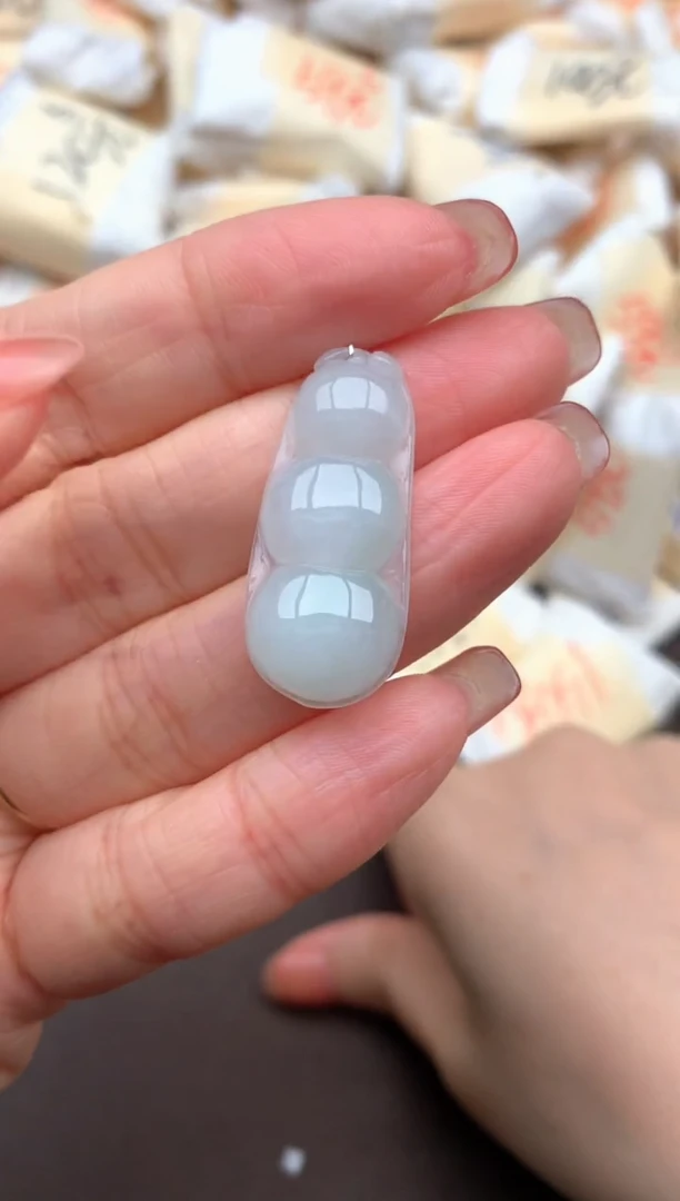 翡翠挂件未镶嵌一
