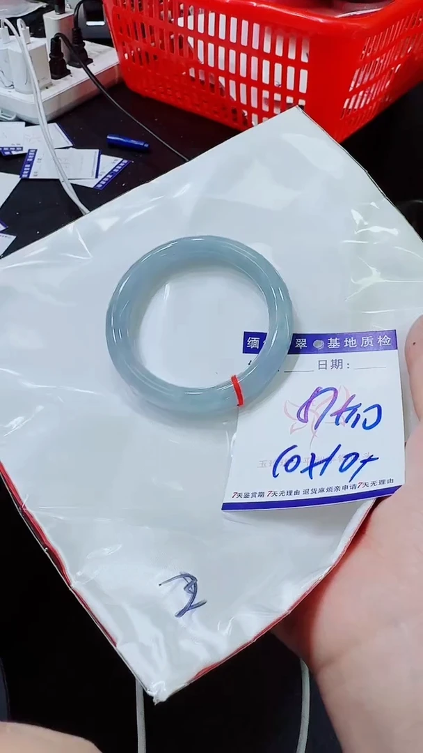 翡翠手镯未镶嵌¥*11111111