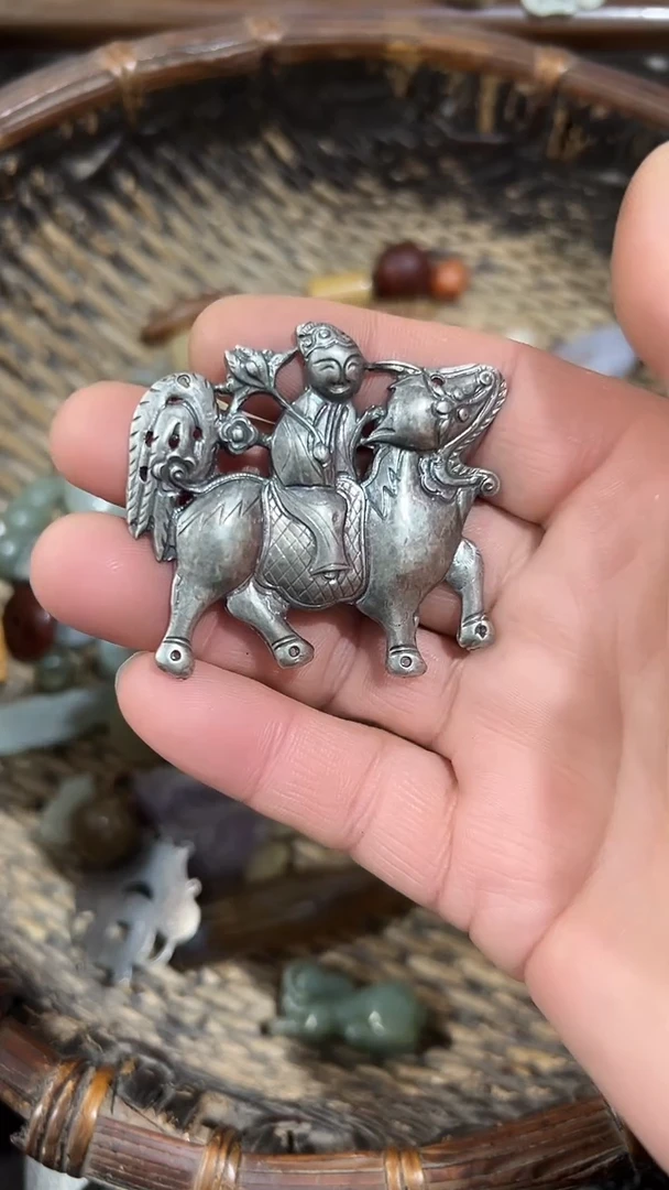 金属馮***?摆件摆件摆件