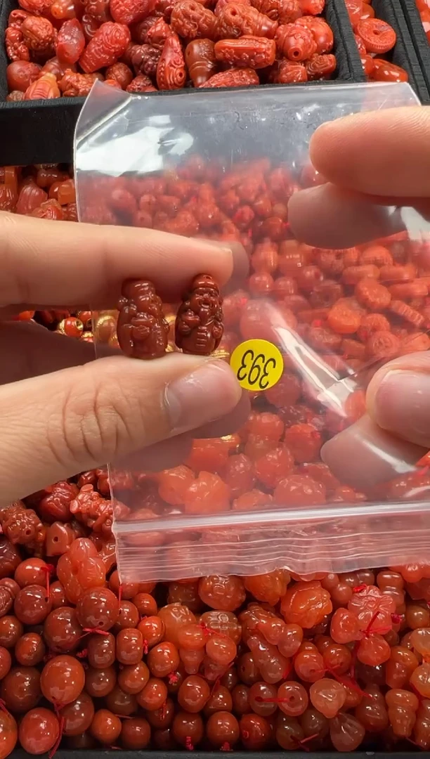 【闪购商品】南红玛瑙颈饰未镶嵌1