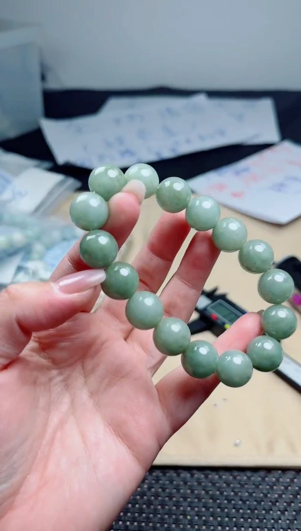 翡翠未镶嵌颈饰珠串