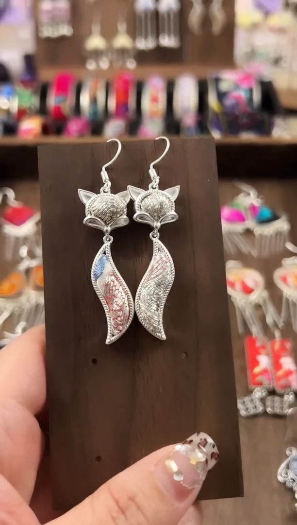 【闪购商品】织绣民族风老绣饰品119