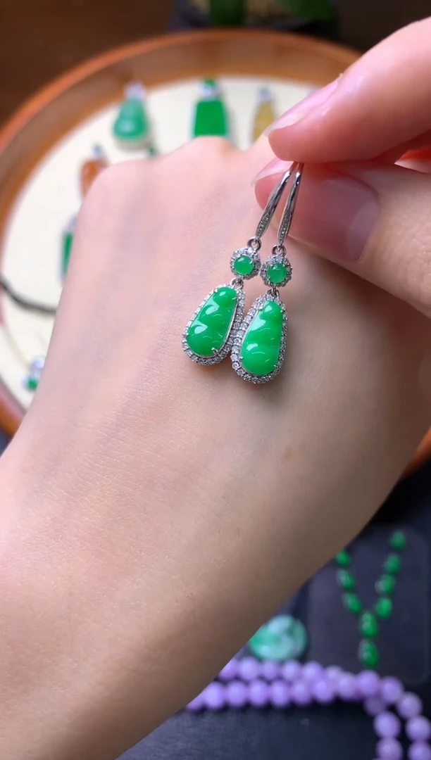 【闪购商品】翡翠耳饰18K金镶嵌耳饰