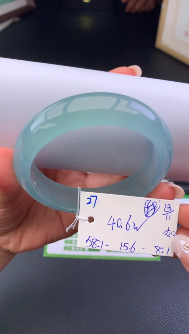 未镶嵌手镯翡翠假一赔三 手镯