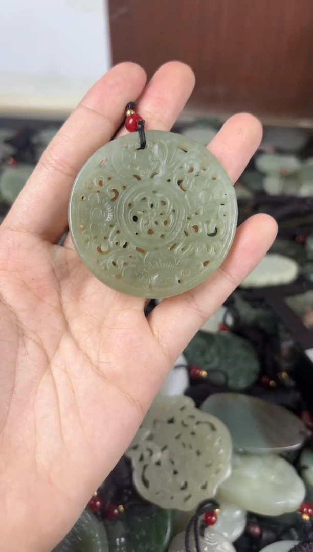 【闪购商品】和田玉颈饰未镶嵌1