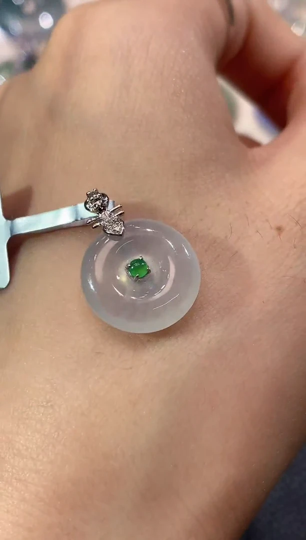 吊坠(不含链)18K金镶嵌翡翠A11