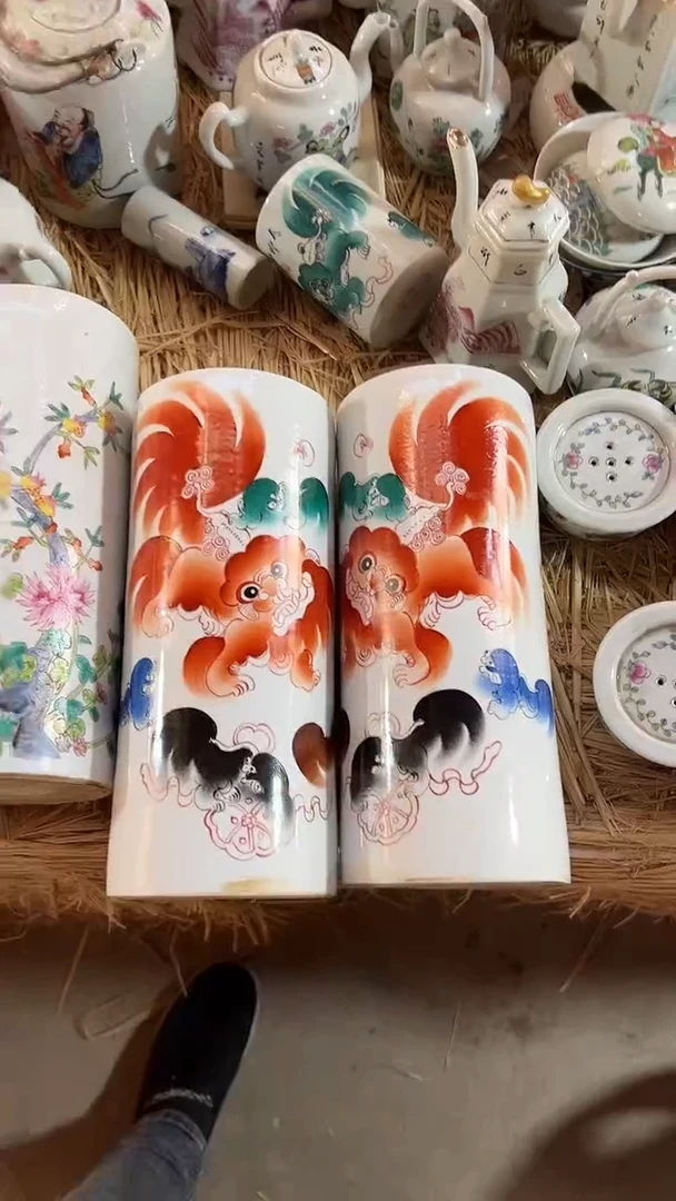 摆件五彩狮子帽桶