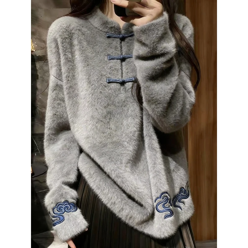 新中式国风盘扣毛衣女2025年冬季新款小众慵懒宽松灰色针织衫上衣