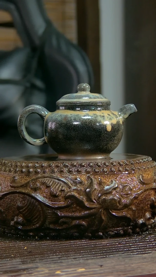 茶壶紫砂多只 容量200