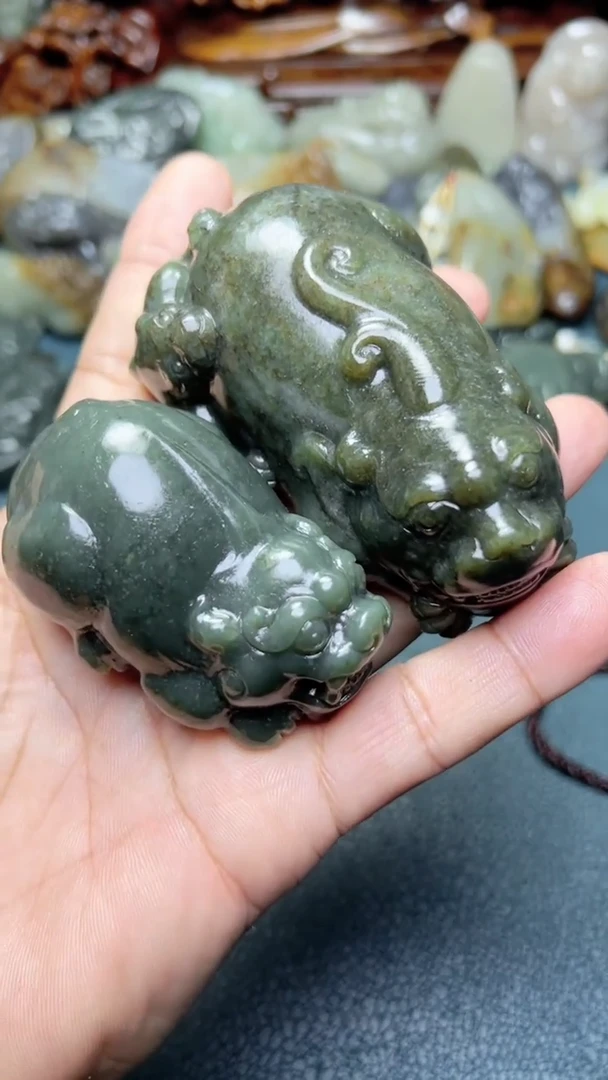 未镶嵌和田玉把件2