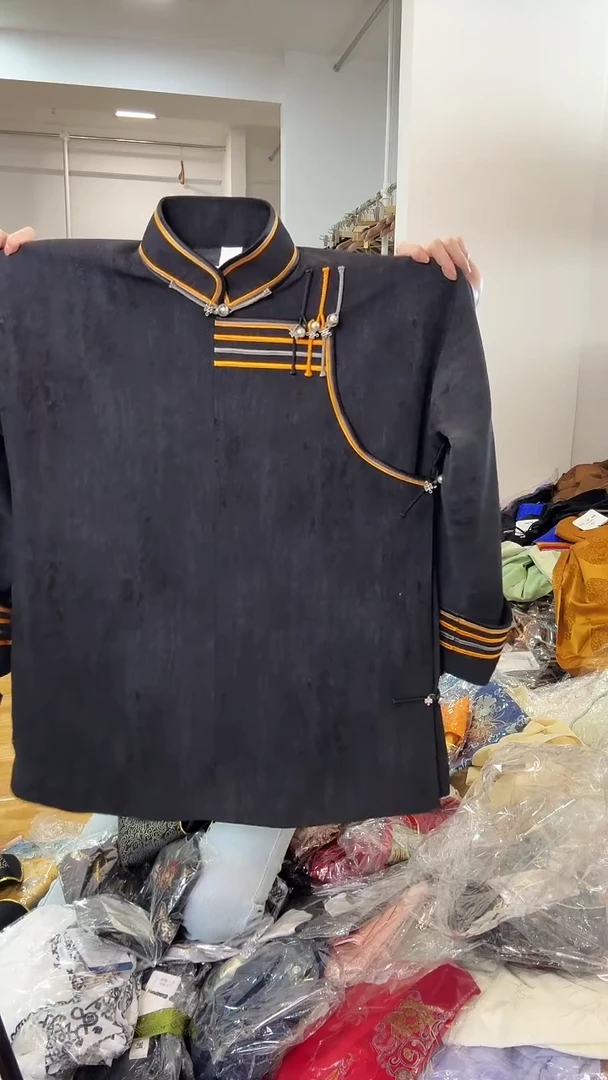 M码      115斤   外套