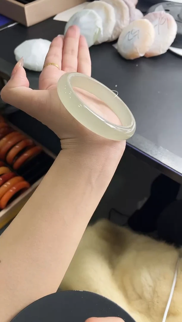 未镶嵌手镯石英质玉j71-DB61+