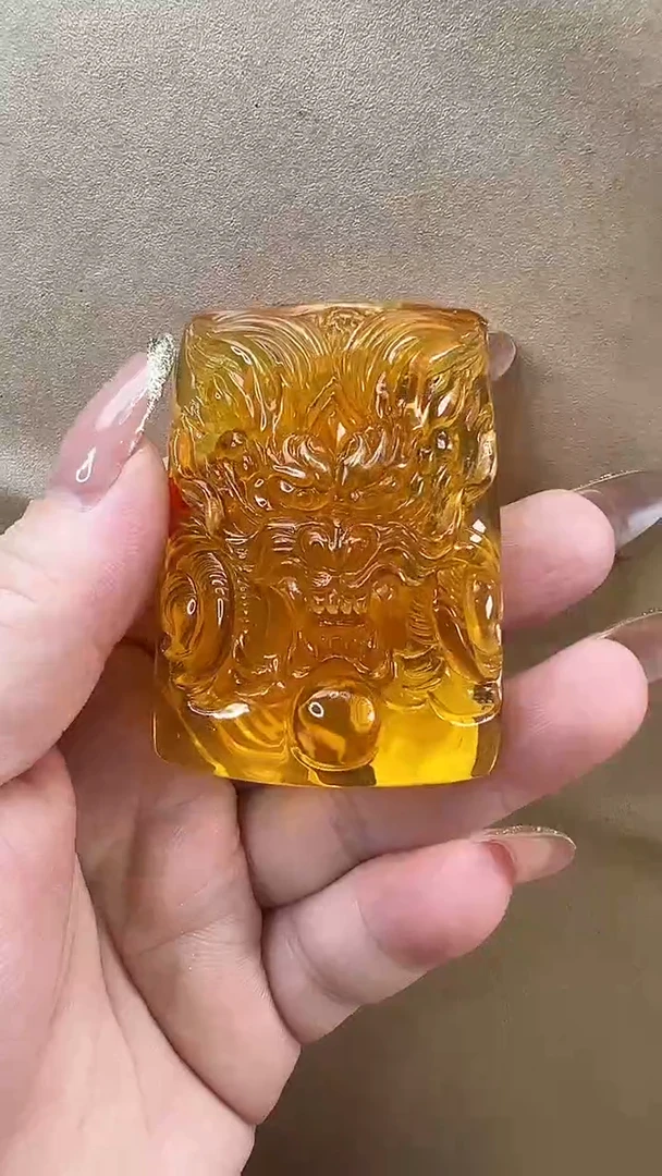 琥珀颈饰未镶嵌吊坠