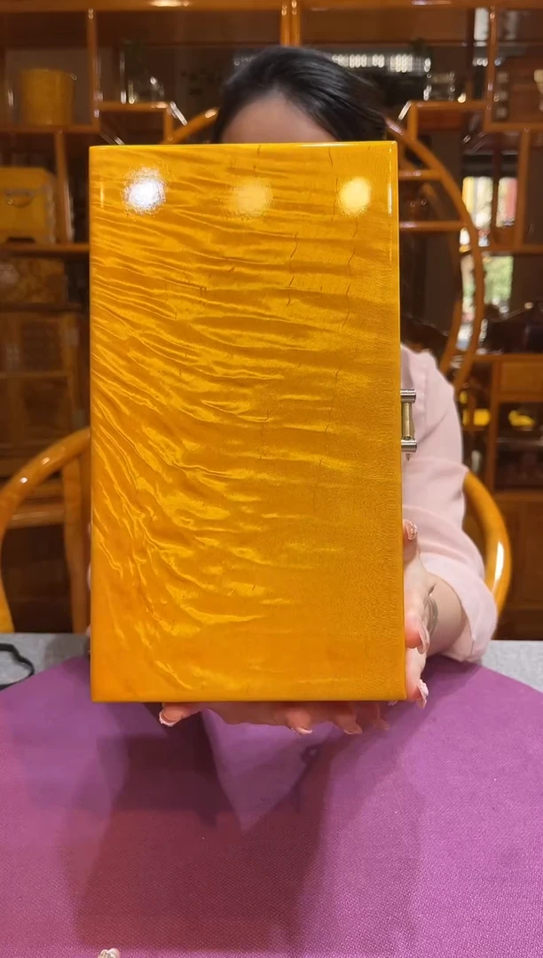 金丝楠木水波文玩盒25公分