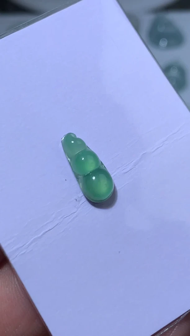 未镶嵌定制翡翠毛货