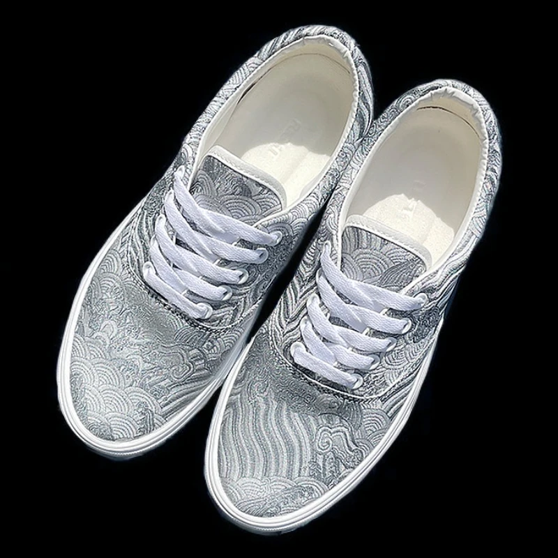 新款夏季银灰色男鞋女鞋运动板鞋透气休闲鞋鞋子学生灰色潮鞋大码