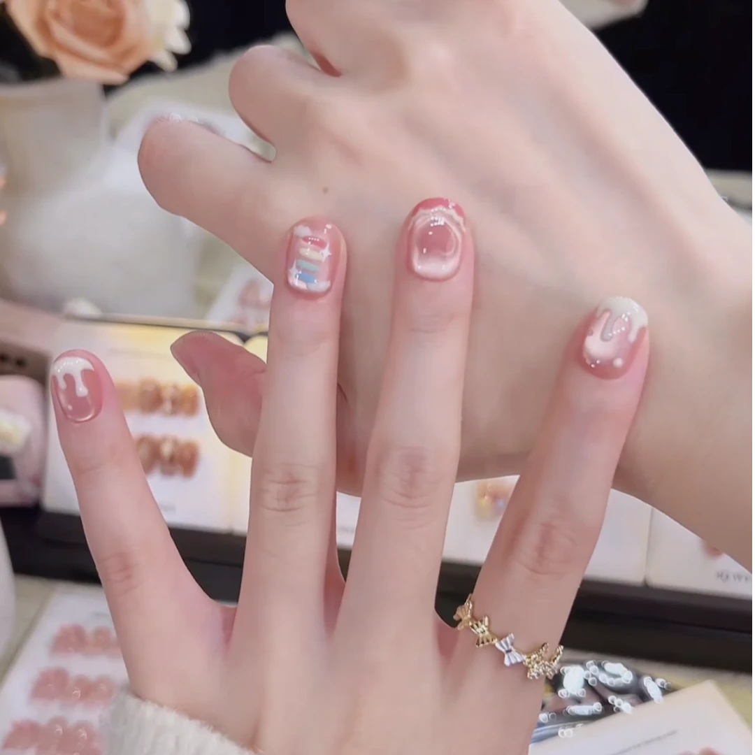 【彩虹蛋糕】纯手工穿戴甲短款裸色爱心猫眼美甲法式奶油显白甲片