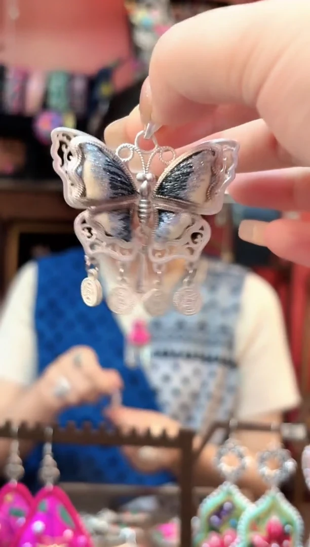 织绣云织谣民族风精美饰品   537