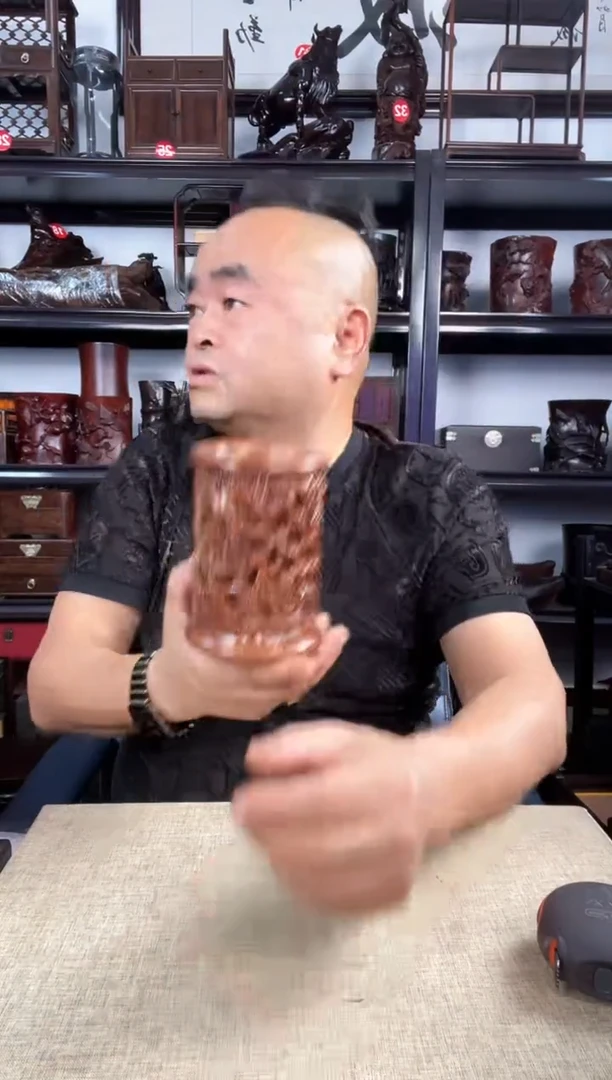 木黄笔筒老李红木工艺品