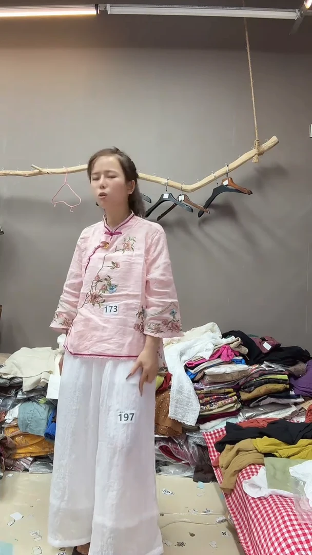 沐小睿服饰麻衣197