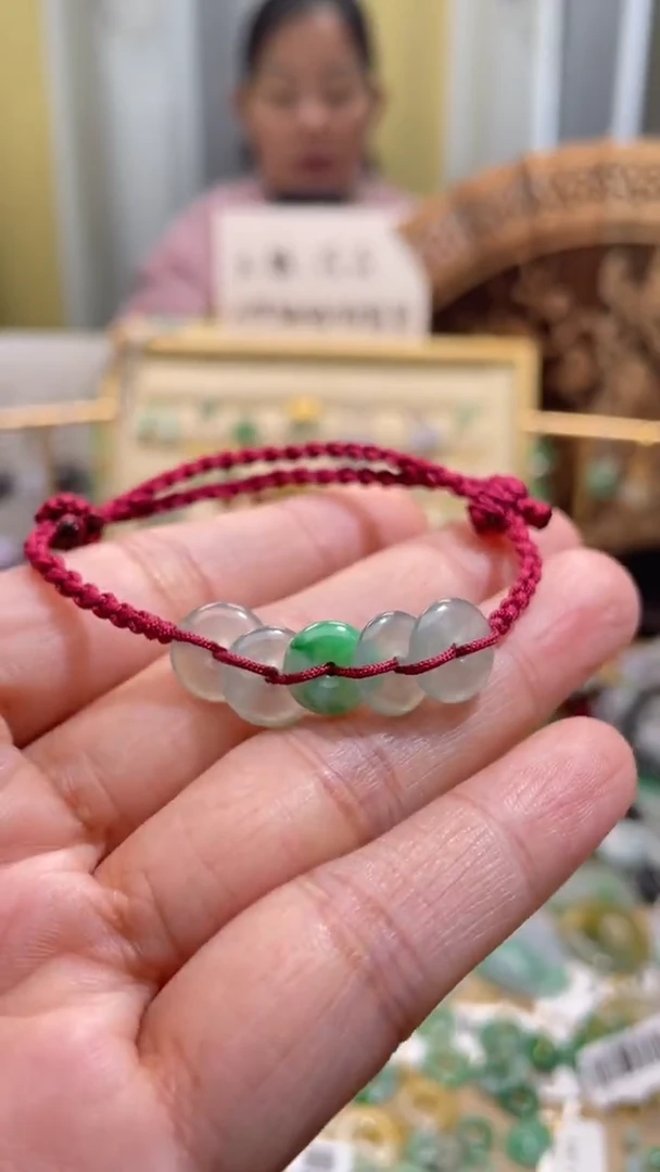 颈饰未镶嵌翡翠平安扣手绳