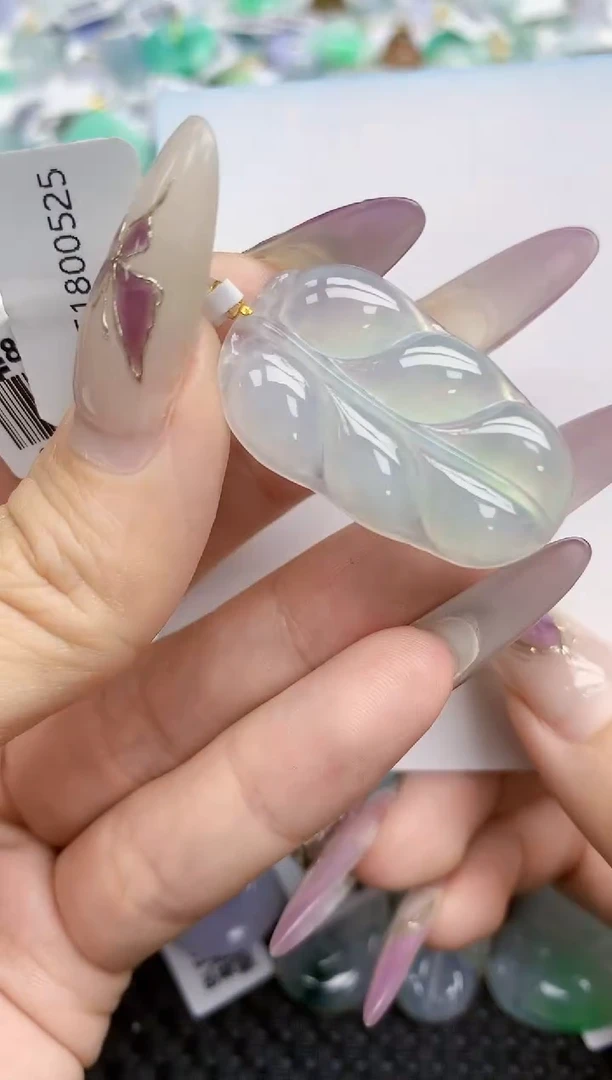 翡翠挂件18K金镶嵌286   天然翡翠A货