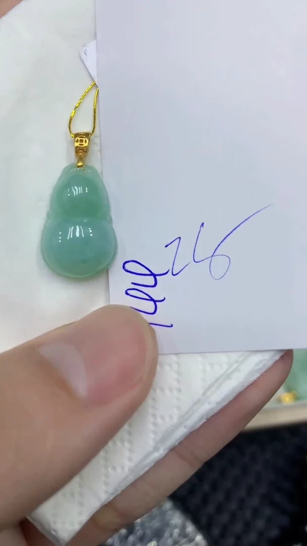 颈饰未镶嵌翡翠缅甸A货翡翠