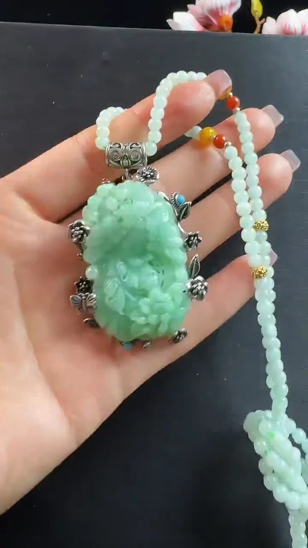 颈饰银S925镶嵌翡翠凤牌