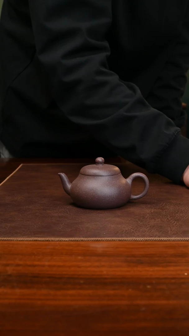 【闪购商品】紫砂茶壶蟹壳青君德120cc