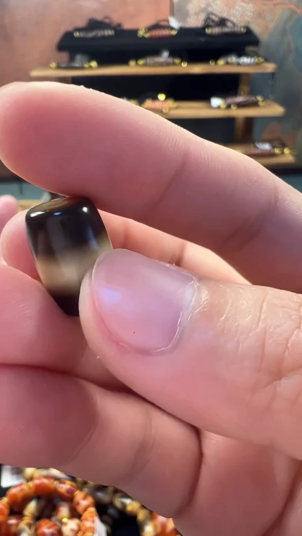 玛瑙/玉髓（覆膜）颈饰未镶嵌161.(微瑕)