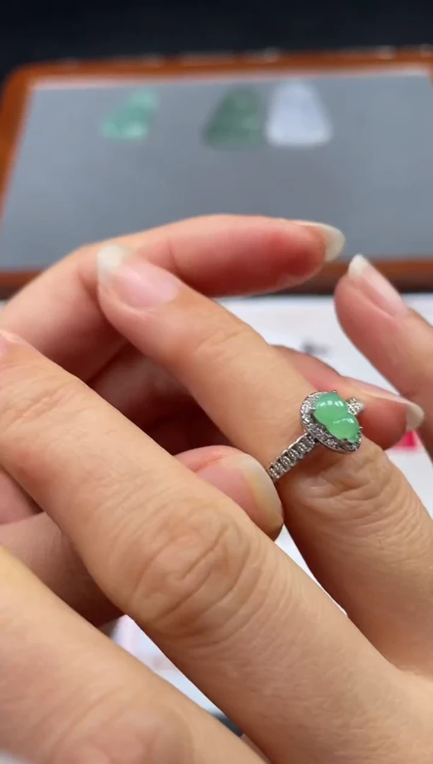 【闪购商品】定制翡翠银S925镶嵌01-18HDJT0127556