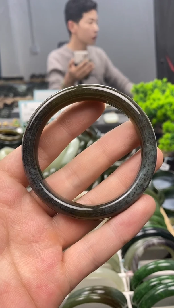 未镶嵌手镯和田玉55.4