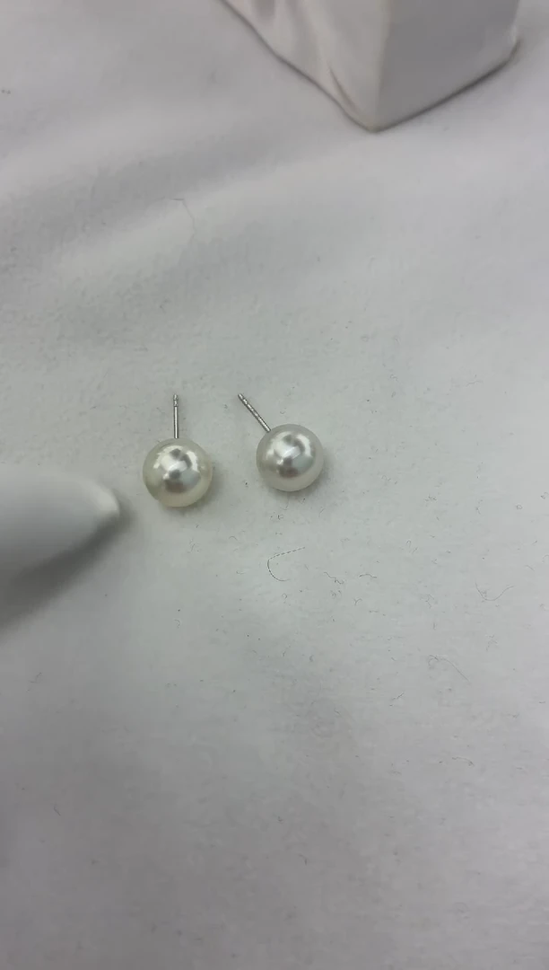 18K金镶嵌耳饰海水珍珠澳白非正圆10-11素钉