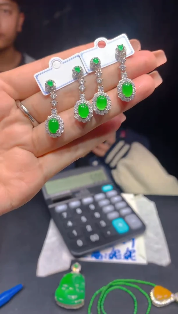 【闪购商品】定制翡翠未镶嵌146多样性发货（发其一）