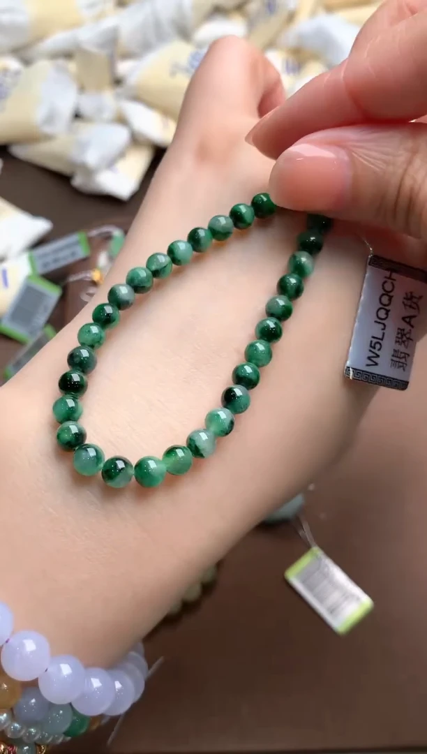 未镶嵌挂件翡翠一