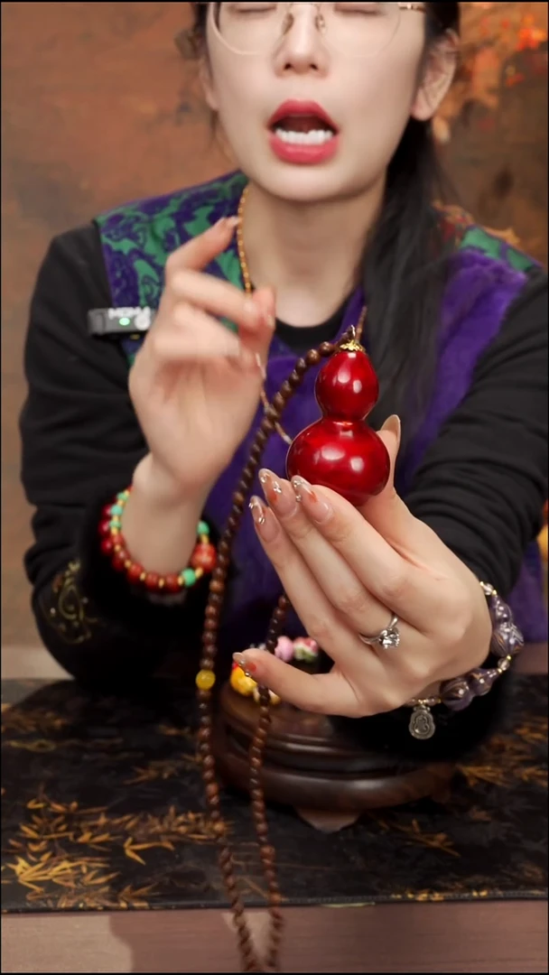 308 --大漆脖挂小葫芦---158