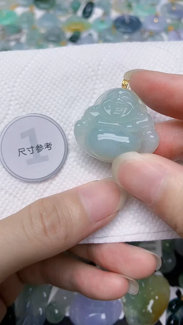 颈饰18K金镶嵌翡翠天然A货翡翠